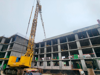 Строители приступили к кладке стен нового дома на улице Московской в Зарайске