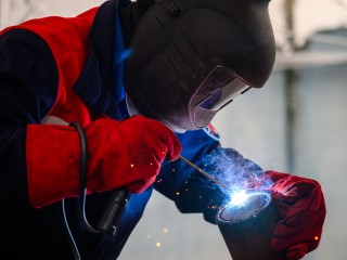 Платят бешеные деньги? Какая профессия резко поднялась в зарплатном рейтинге