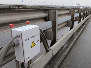 Гололед вне закона: на Дмитровском шоссе начал работу автоматический разбрасыватель реагентов