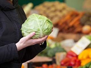 Как не отравиться зимой на рынке: секреты выбора овощей, мяса, рыбы и молочных продуктов раскрыл подмосковный повар