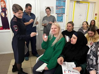 От роддома до парка — безопасно: в Луховицах будущим мамам рассказали, как возить малыша в авто