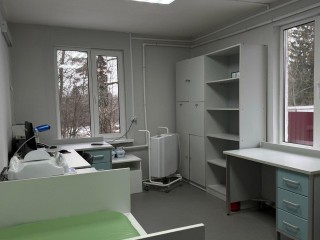 Новые двери и окна: в Репихове завершился капитальный ремонт фельдшерско-акушерского пункта