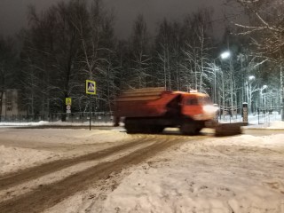 Коммунальщики устраняют последствия дневного снегопада в Егорьевске