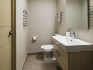 Почему аэрозоли не помогают? Простой лайфхак с втулкой туалетного рулона решает проблему навсегда