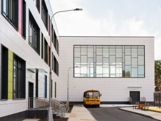 Взрывотехники продолжат проверку на наличие СВУ в школе в Горках-2