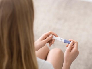 Особый день для бездетных пар: молитвы 17 декабря могут помочь