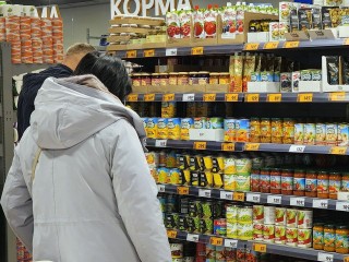 «Не видно же ничего!»: В Госдуме предложили писать ценники в магазинах большим шрифтом