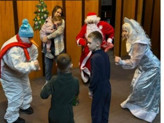 Исполняя детские мечты: как судебные приставы Подмосковья на время стали волшебниками