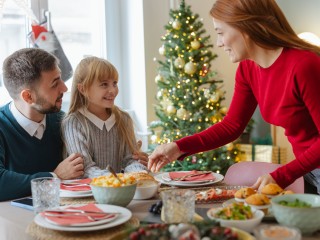 Небезопасные традиции: врач из Подмосковья предупредила, чего следует избегать перед Новым годом