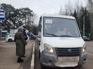 Автобусную остановку по просьбам жителей открыли в Звенигороде около санатория имени Сеченова