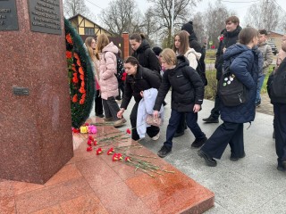 В Каменском почтили память героев Битвы под Москвой