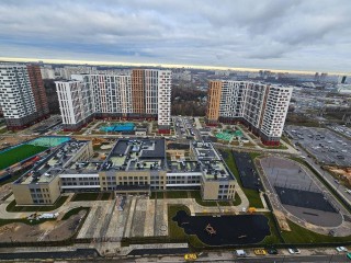 Математика на фасаде, знания внутри: в поселке Битца достраивают новую школу на 1150 мест — когда открытие?