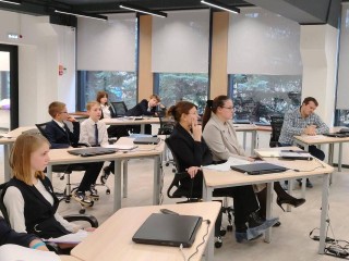 Забудьте про скучную математику: подмосковные школьники моделируют реальный мир и побеждают в серьезных конкурсах