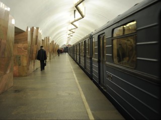 Сбой на Таганско-Краснопресненской линии: почему поезда метро задерживаются 17 декабря