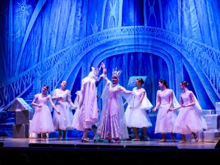 Новогоднюю Елку для тех, кто ждет папу с фронта, провели в Раменском