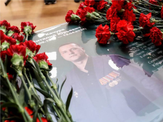 Ученики гимназии № 1 теперь смогут учиться за Партой Героя Виталия Качуры