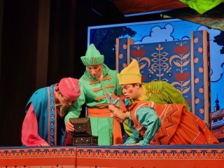 Новогодняя елка разгонит печали шаховчан на волшебном спектакле