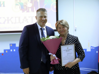 Руководителей общественных организаций наградили за вклад в поддержку жителей с инвалидностью