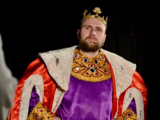 Можайск открыл сезон благотворительных елок для детей