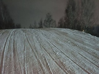 У ледовой арены открыли лыжную трассу