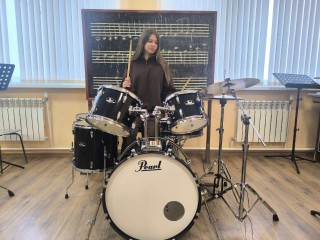 Свежие ноты в творчестве: ударную установку приобрели для духового оркестра