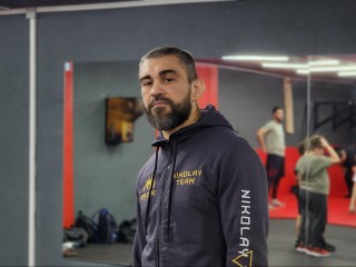 Легенда панкратиона Олег Дадонов провел мастер-класс для спортсменов в Рузе