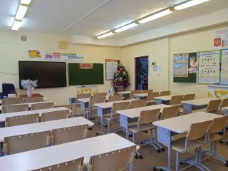 С новыми партами в 2026 год: в шатурский лицей привезли современную мебель