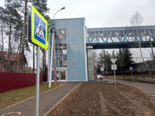 До конца года в новом переходе, соединяющим Малаховку и Красково, запустят лифты и камеры