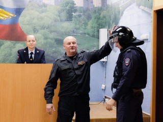 Школьники Воскресенска побывали в роли следователей и кинологов