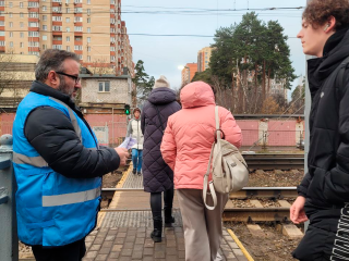 В Королеве напомнили о правилах безопасности на железной дороге после трагедии