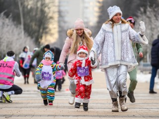 Яркий парад новогодних образов устроят в парке Солнечногорска
