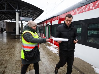 Простые правила: на станции Ильинская жителям рассказали, как избежать травматизма на железной дороге