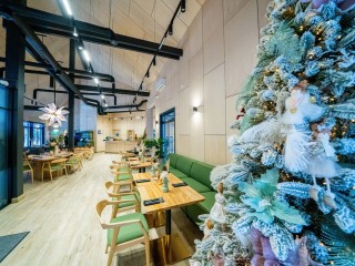 Коктейль в наручнике: новый формат приманил зумеров в одно место