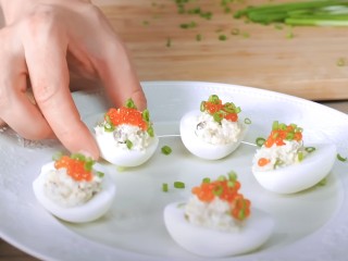 Фаршированные яйца: ТОП-6 новых крутых рецептов, чтобы никто не заскучал