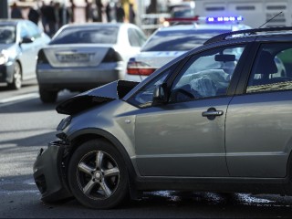Подсветка, светофоры и ограждение: какие новые стандарты для пешеходных переходов и опасных поворотов разработаны в Подмосковье