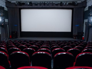 Снеговик против вьюги: премьеру семейного фэнтези перенесли в доме культуры на 18 декабря