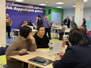 Жителям Пуговичино обещали обновить детскую площадку и футбольное поле