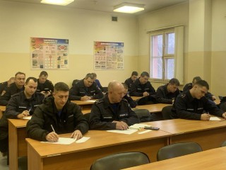 В полной боевой экипировке: как проходила плановая аттестация в Мособлпожспасе