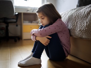 Первые звоночки буллинга: психолог назвала признаки, которые должны насторожить родителей