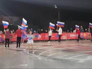 «Такое видели только по телевизору»: олимпийская чемпионка торжественно открыла каток «Елочка»