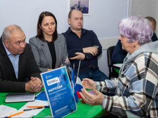 ЖКХ и состояние дорог: какие вопросы обсудили жители Новогуслева с администрацией