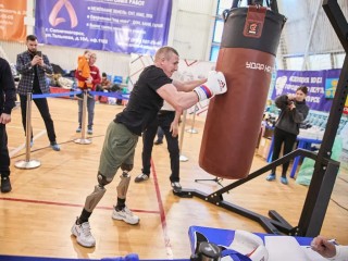 Боксерский поединок: в Солнечногорске провели турнир «Кубок Мужества» среди ветеранов СВО