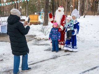 Стало известно, как сделать селфи с Дедом Морозом в парках Пушкино и Ивантеевки