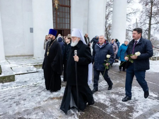 «Свет мой, Родина моя!»: Как художники рассказали о храме через искусство
