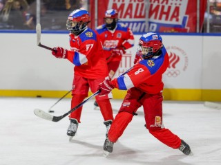 Стопами Овечкина: где в Подмосковье детей бесплатно научат играть в хоккей на новом проекте