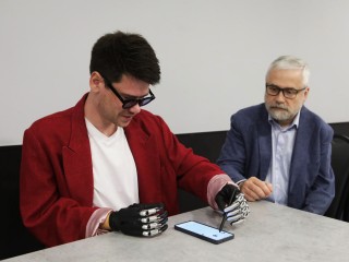 Без прикрас, но с твердой верой в будущее: Алексей Транцев рассказал о жизни после ампутации рук