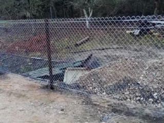 Ваш забор — не граница: в Лобанове пресекли попытку приватизировать берег реки Северки