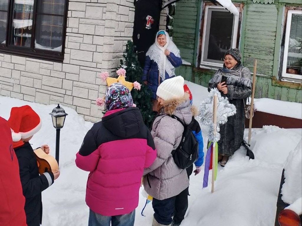 От звезды до воды: в селе Лужники прошли шумные святочные гуляния