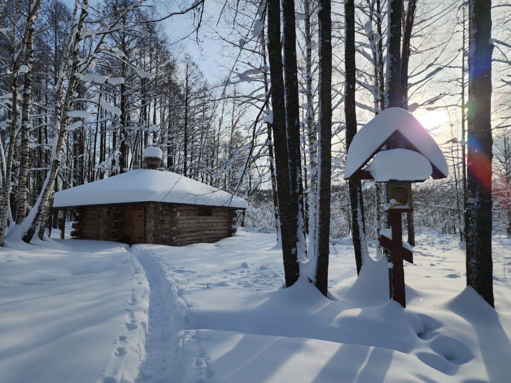 Крещение как в сказке: спецтехника расчистила подъезд к волшебной купели в Сазонове