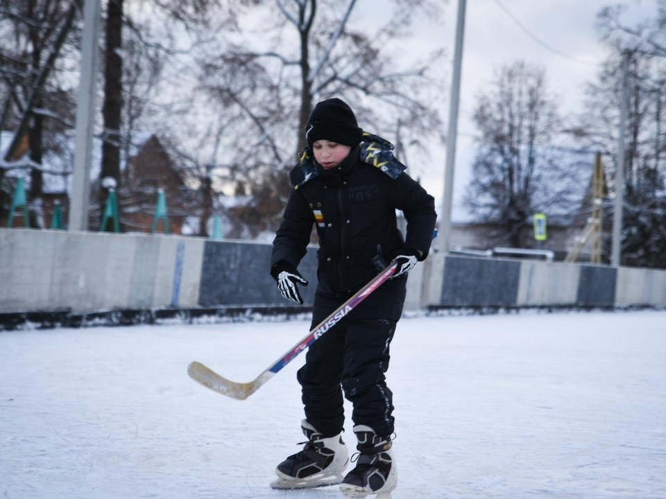 Стал известен новый режим работы катка на бронницком стадионе «Центральный»